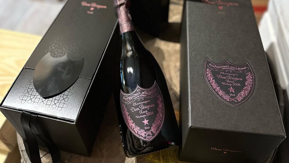 Según el análisis de la COVIAR, la desregulación de importación de alimentos no impactará en los precios de vinos y espumantes. Según el análisis de la COVIAR, la desregulación de importación de alimentos no impactará en los precios de vinos y espumantes.