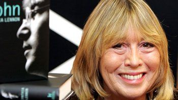 Murió Cynthia Lennon, la primera esposa de John Lennon