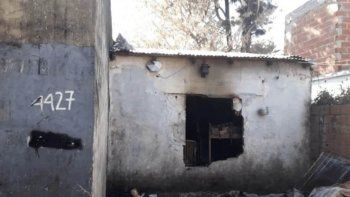 Una mujer y sus tres hijos murieron calcinados en un incendio