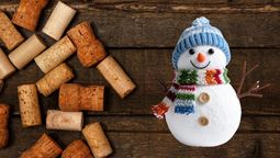 ¿Cómo convertir un corcho de vino en un muñequito de nieve?