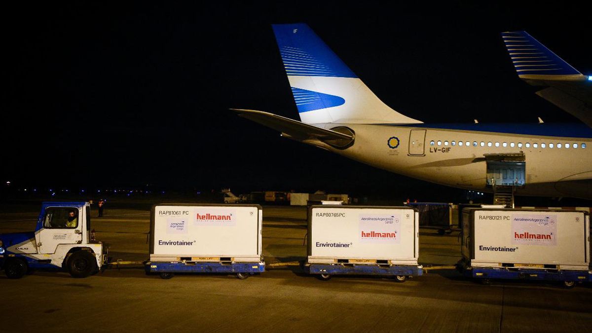 Saldrán diez vuelos a China para traer 8 millones de vacunas Sinopharm