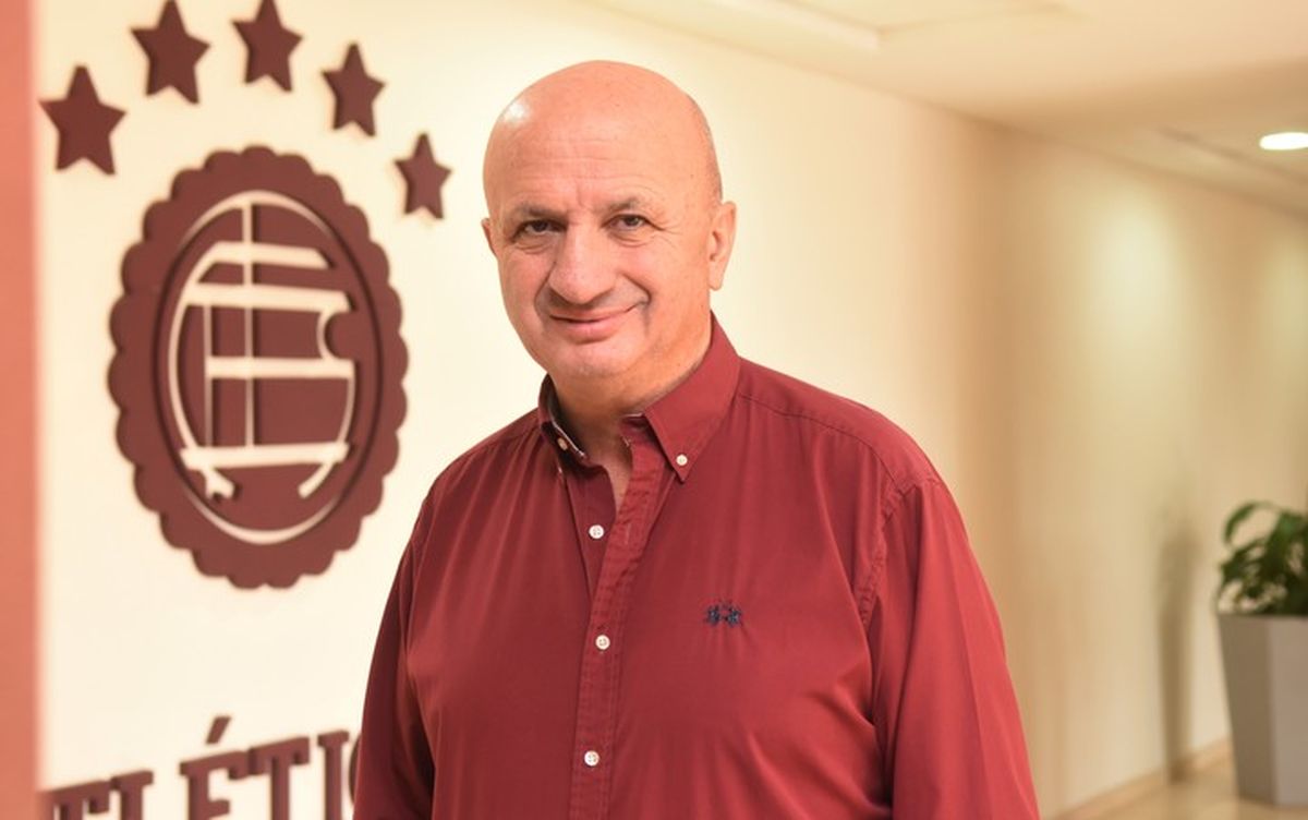 El presidente de Lan&uacute;s pidi&oacute; por el parate de un &aacute;rbitro del f&uacute;tbol argentino