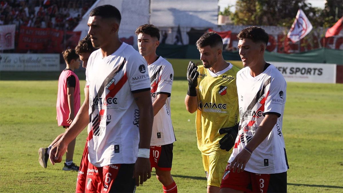 Deportivo Maipú igualó con Patronato.