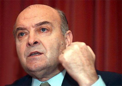 Domingo Cavallo sostuvo que las medidas económicas del Gobierno "podrían llevar a una devaluación antes de fin de año".