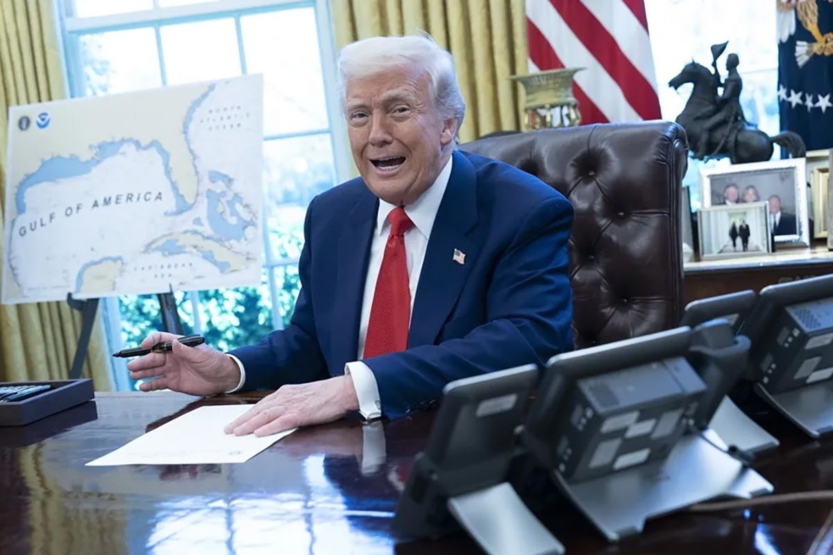 El presidente de Estados Unidos, Donald Trump, durante la firma de órdenes ejecutivas en la Casa Blanca. Crédito: EFE/Chris Kleponis/Pool.