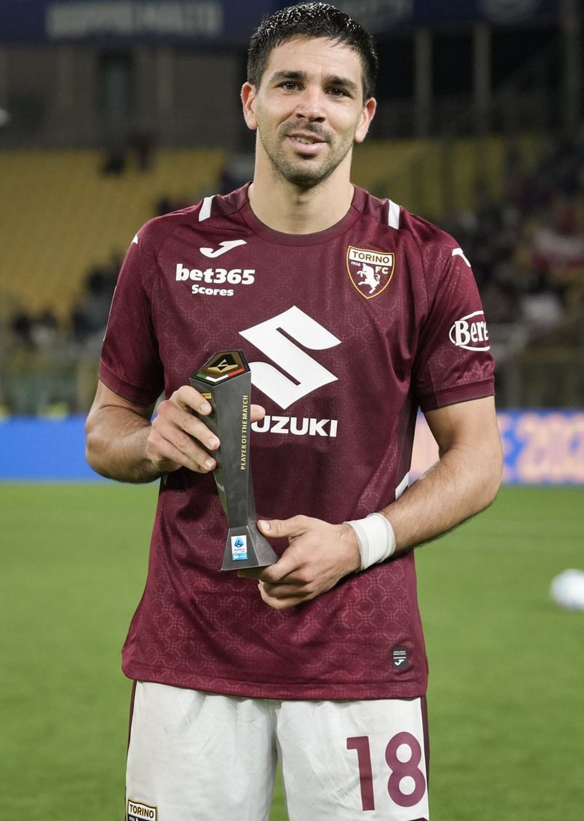 Gio Simeone la rompi&oacute; en el Torino.