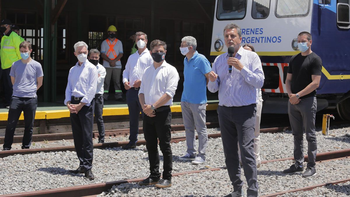 Sergio Massa junto a Meoni y Kicillof .