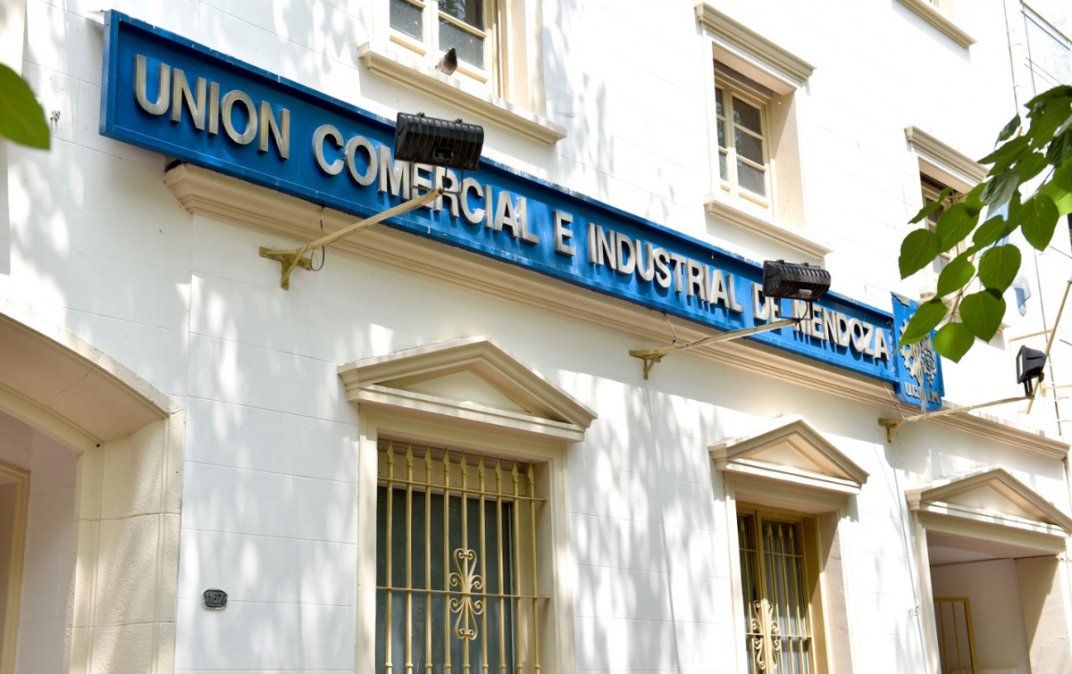 La UCIM se resiste al cierre completo de actividades que traería la Fase 1 del coronavirus en Mendoza 
