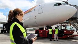 La aerolínea necesita reforzar este puesto durante la temporada de verano.  La aerolínea necesita reforzar este puesto durante la temporada de verano.