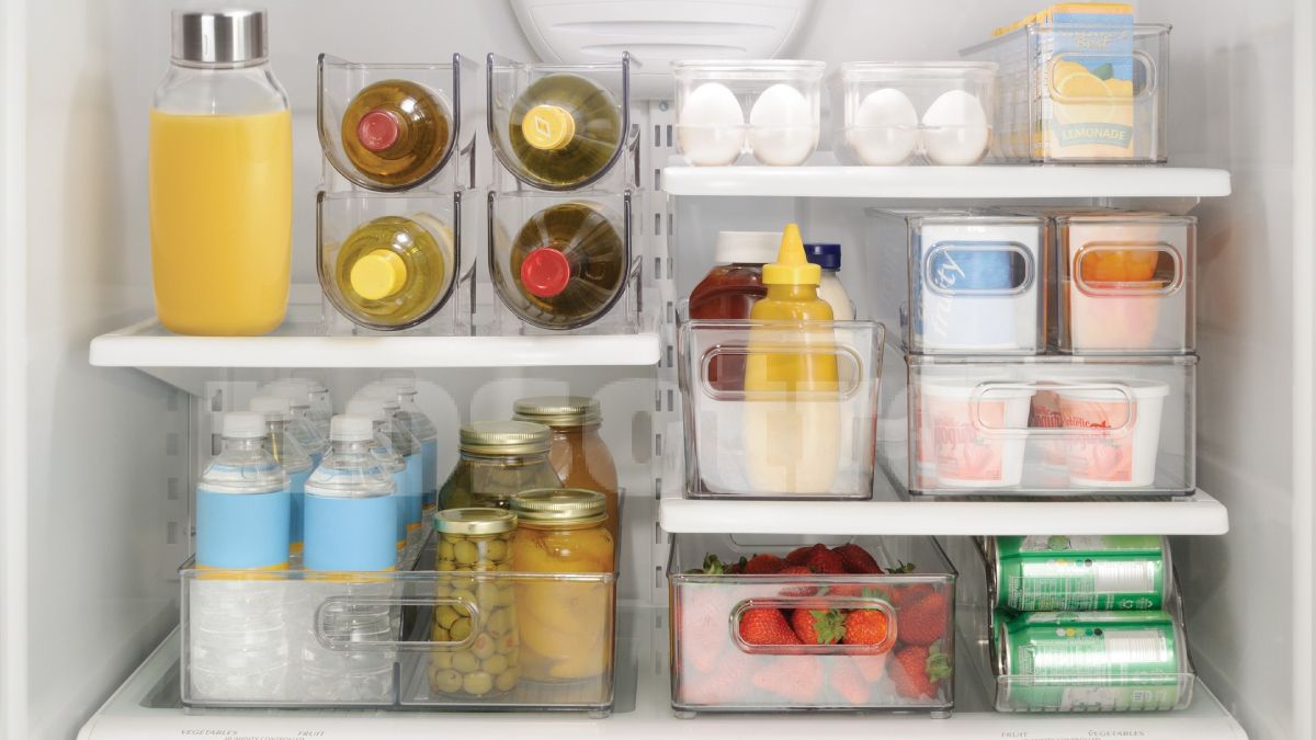 Trucos. Tener muchos alimentos en la heladera puede incidir en el consumo energético.