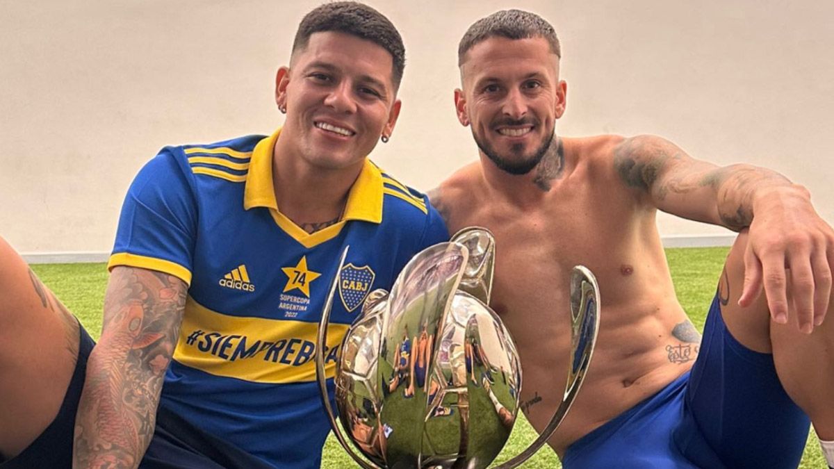 Marcos Rojo y Darío Benedetto celebran el nuevo título de Boca.