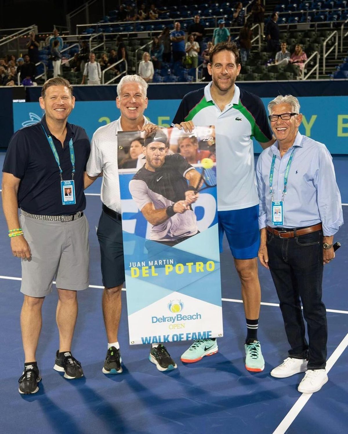 La Torre de Tandil fue homenajeado en Delray Beach. La Torre de Tandil fue homenajeado en Delray Beach.