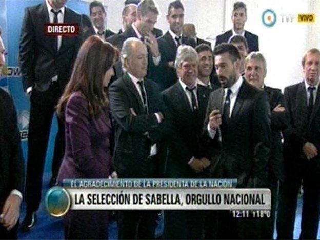 ¡Un loco sinvergüenza! El Pocho hizo de las suyas con la Presidenta y Sabella