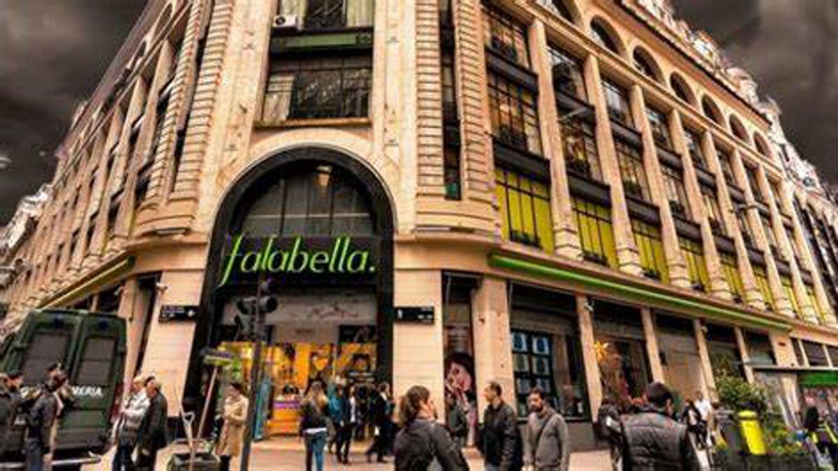 La salida del país de todas las sucursales de Falabella, el gigante chileno del retail, fue un potente golpe para la credibilidad económica argentina.