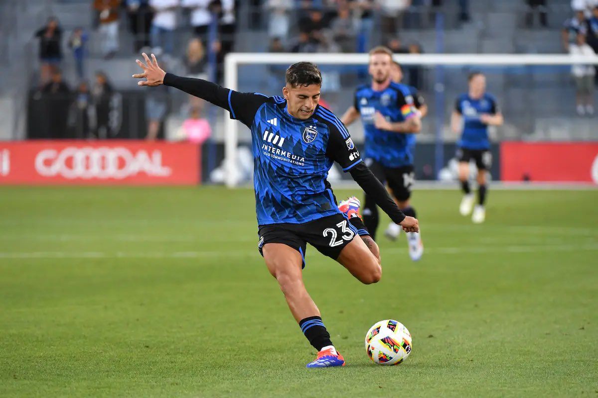 Hernán López Muñoz marcó un golazo para el equipo de San José Earthquakes.