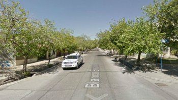 Sufrió un paro cardíaco, chocó con una camioneta y murió