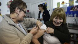 El Colegio de Farmacéuticos admitió que hay problemas para conseguir vacunas para gripe A