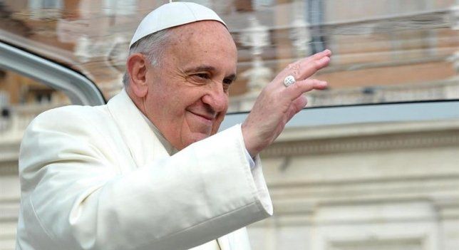 El Papa se pronunció contra la eutanasia y dijo que una enfermedad no es razón para quitar la vida