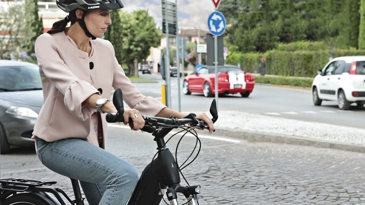 Ciclistas ya son parte del tránsito urbano.