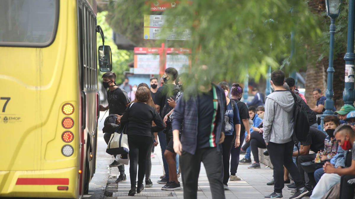 Durante lo que resta del año, el pasaje del transporte en Mendoza se mantendrá al mismo precio que el actual