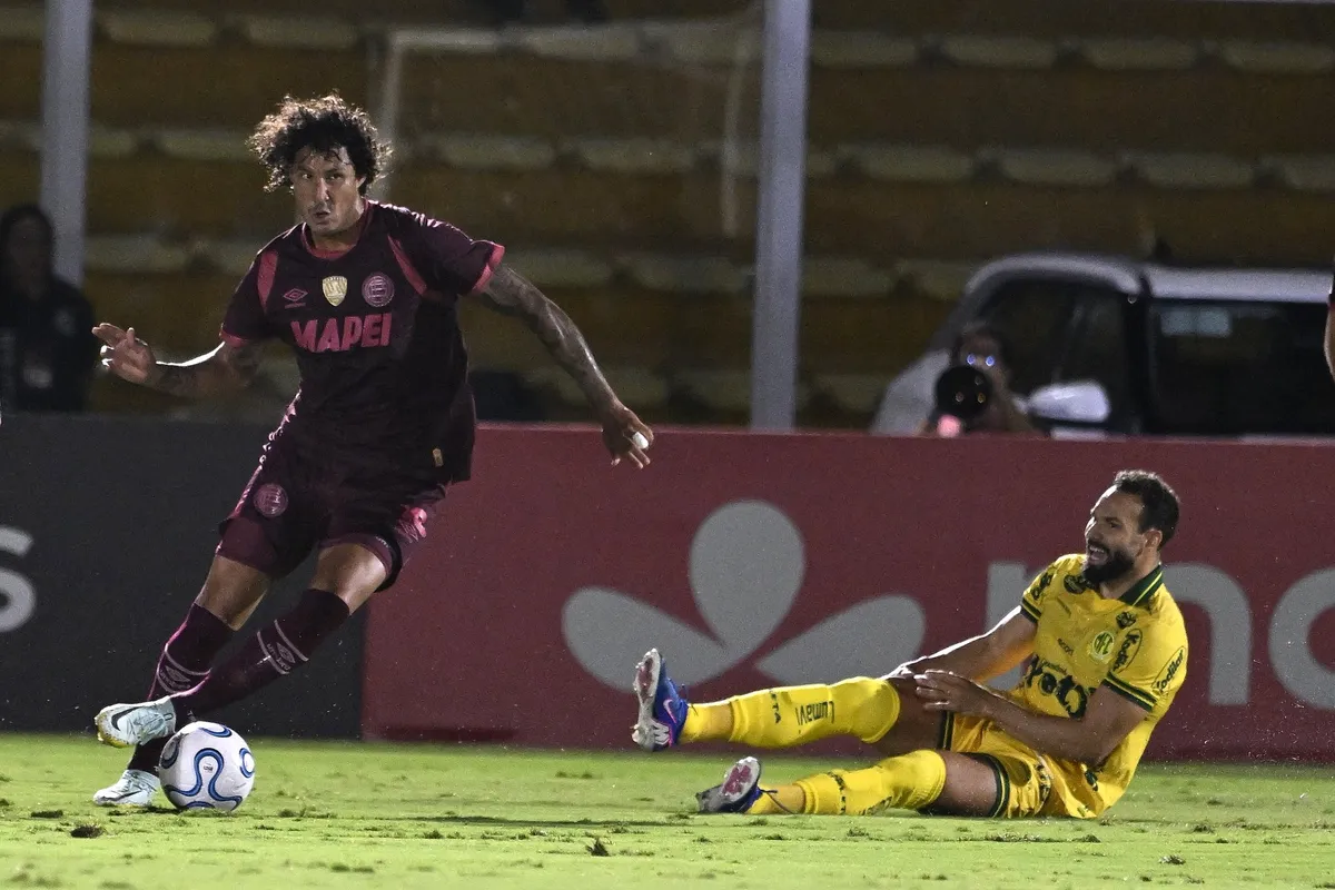 Copa Libertadores: Lanús tuvo un debut decepcionante frente al modesto Mirassol