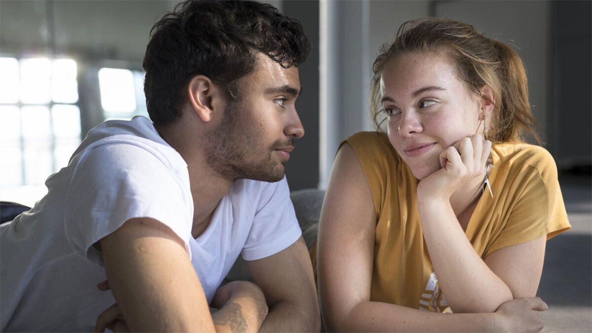 Fabian Svegaard y Lisa Teige son los protagonistas principales de esta recomendada película de Netflix.