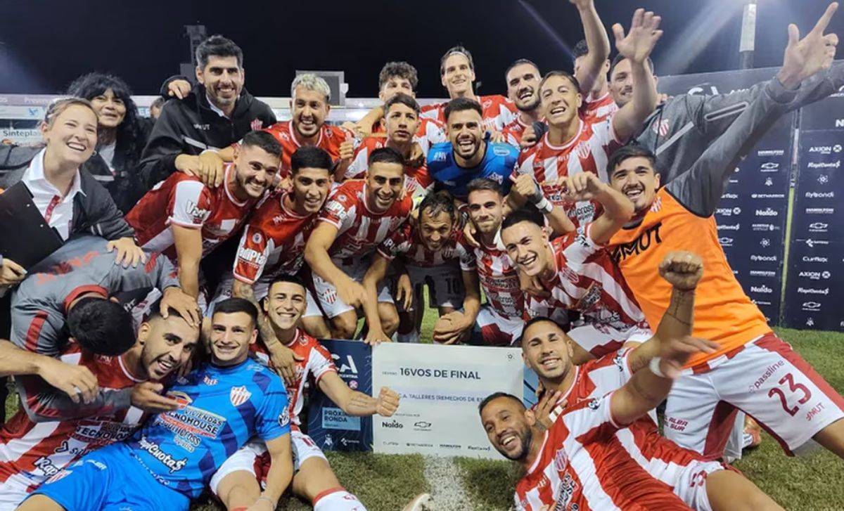 Talleres de Remedios de Escalada se clasificó ante Instituto.