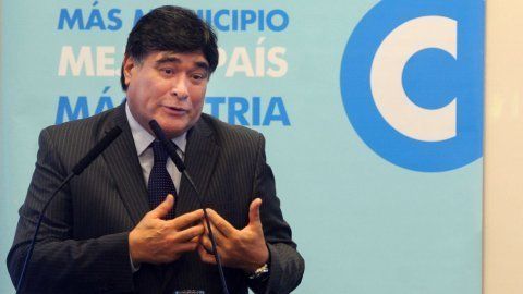 Acusan al segundo de Zanini de contratar a 22 familiares en el Estado