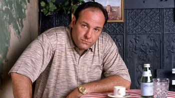 De patovica y camionero a rey de la mafia: la increíble vida de James Gandolfini antes de Los Soprano De patovica y camionero a rey de la mafia: la increíble vida de James Gandolfini antes de Los Soprano