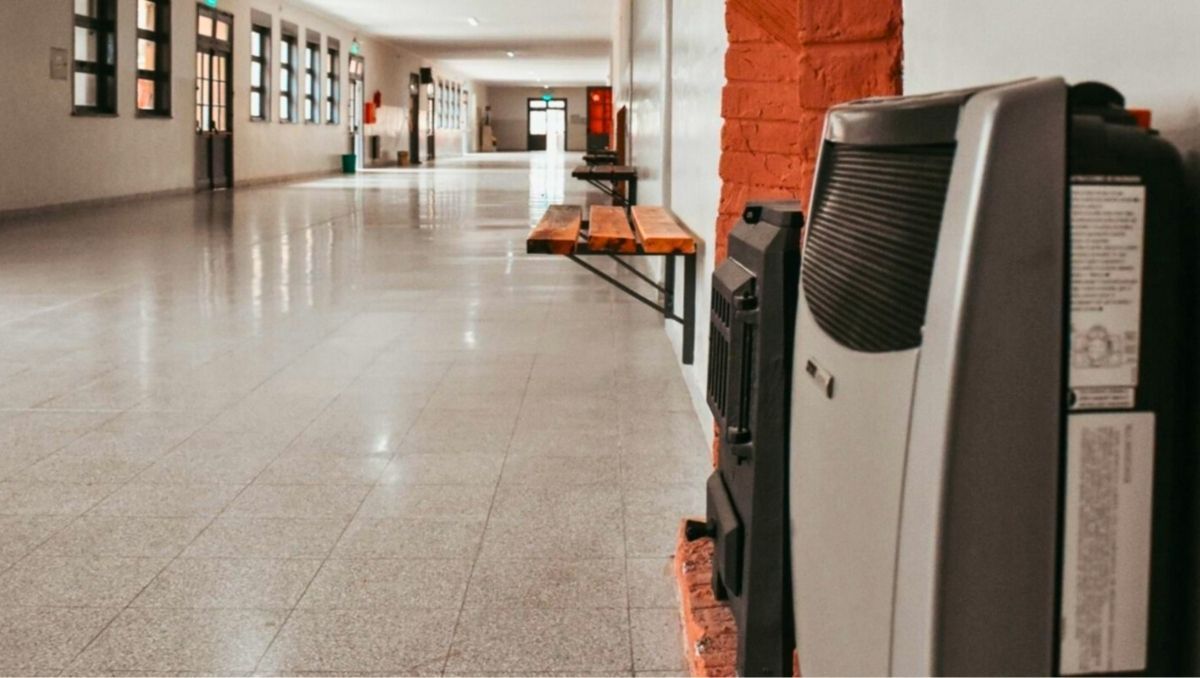 La DGE repartió un fondo entre los directores de escuela para poner a punto los calefactores antes de que empiece el invierno.