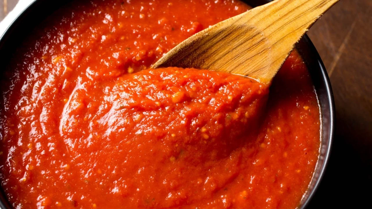 Salsa de tomate: el ingrediente que le saca la acidez y no es azúcar.