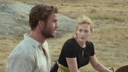 Liam Hemswhort y Kate Winslet arrasan con sus papeles en la película de Netflix.