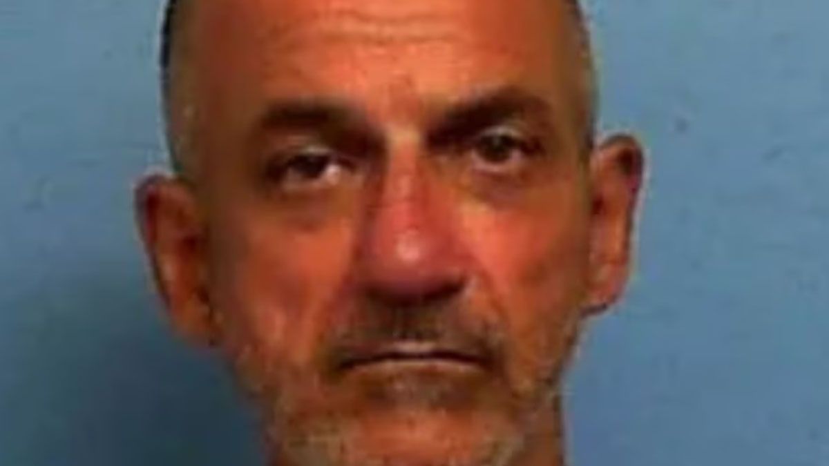 Kenneth, hermano del hombre ejecutado, cumple cadena perpetua luego de acordar con la fiscalia testificar contra Ronald. Kenneth, hermano del hombre ejecutado, cumple cadena perpetua luego de acordar con la fiscalia testificar contra Ronald.