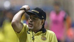 Dorados de Maradona golearon y lideran su grupo