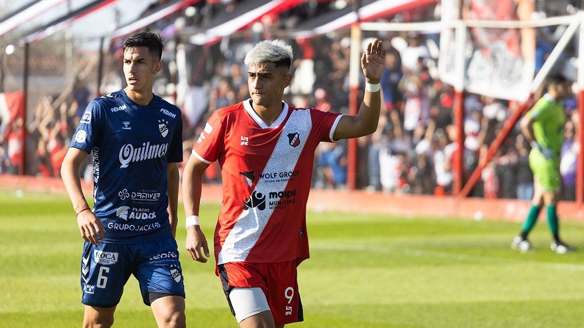 Ezequiel Almirón, con sus 21 años, es una de los jugadores importantes que tiene el equipo de Luis García. Ezequiel Almirón, con sus 21 años, es una de los jugadores importantes que tiene el equipo de Luis García.