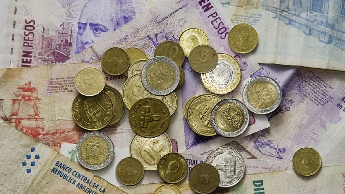 Qué hacer con tus monedas y billetes viejos