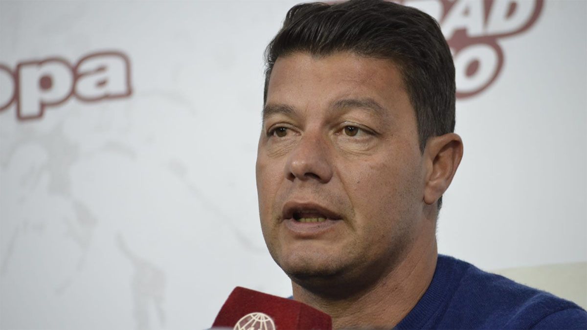 Sebastián Battaglia es el nuevo técnico de Huracán.