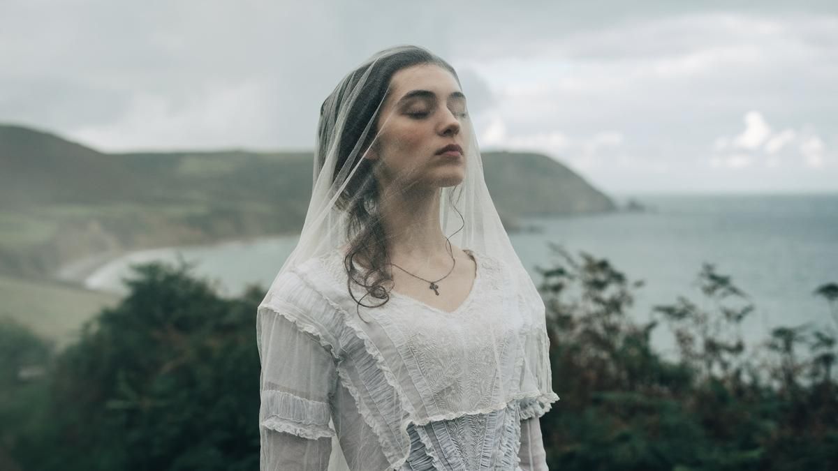 HBO Max y la miniserie que explora una historia prohibida en las esferas del poder