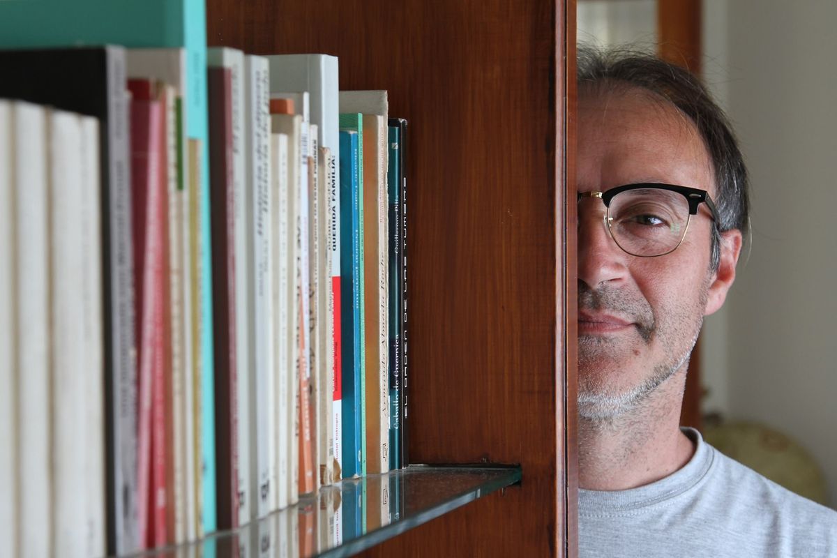 Otra definición de Becerra: "Cuando voy a dormir lo primero que veo es el teléfono y lo primero que agarro cuando me levanto es el teléfono, como todo el mundo". Otra definición de Becerra: "Cuando voy a dormir lo primero que veo es el teléfono y lo primero que agarro cuando me levanto es el teléfono, como todo el mundo".