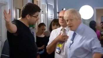 Al primer ministro inglés Boris Johnson lo 