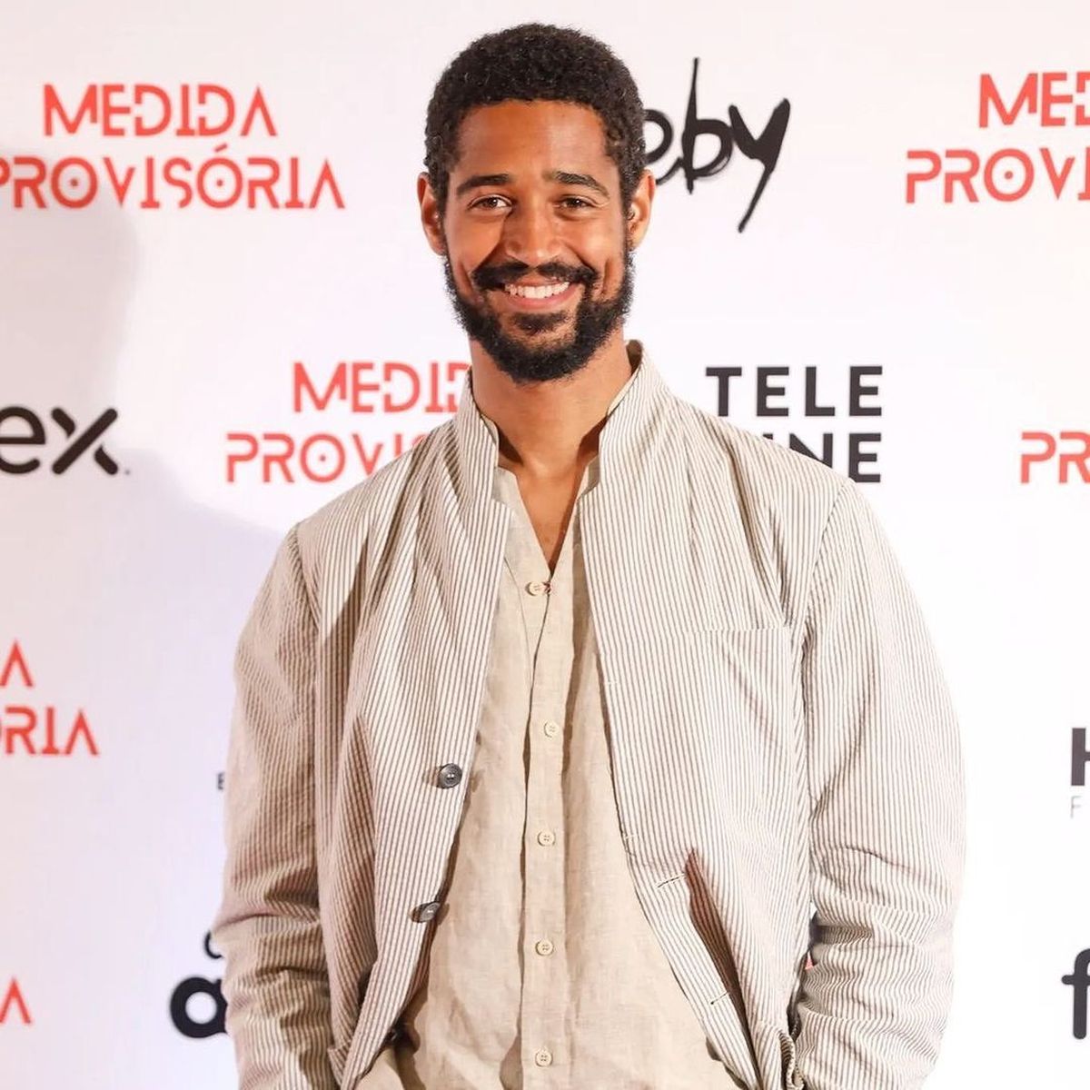 Así se ve hoy Dean Thomas de Harry Potter, interpretado por Alfred Enoch