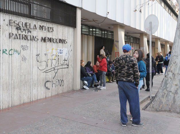 Para la Dirección General de Escuelas sólo el 6% de los alumnos de nivel medio cometió faltas graves