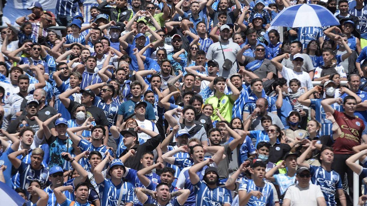 Explotó la popular Sur del Malvinas con la Banda del Expreso