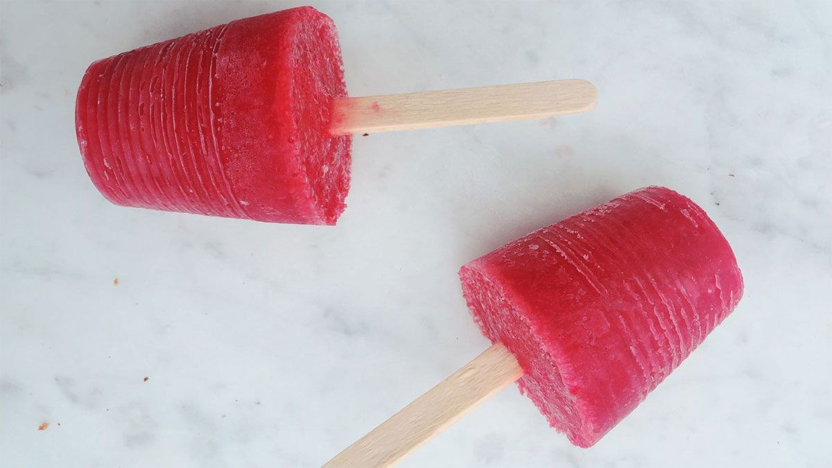 Todos en la casa pueden saborear esta receta de helado, que tiene a la frutilla como gran protagonista. Todos en la casa pueden saborear esta receta de helado, que tiene a la frutilla como gran protagonista.