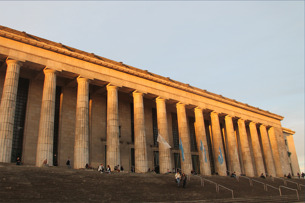 La Facultad de Derecho de la UBA será escenario del segundo debate el domingo próximo. La Facultad de Derecho de la UBA será escenario del segundo debate el domingo próximo.