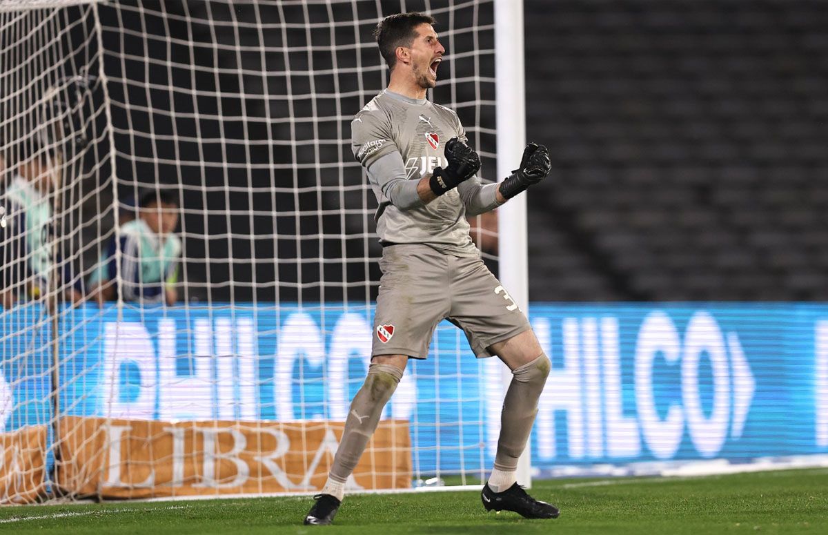 Rodrigo Rey celebra la clasificación de Independiente a octavos de final de la Copa Argentina Rodrigo Rey celebra la clasificación de Independiente a octavos de final de la Copa Argentina