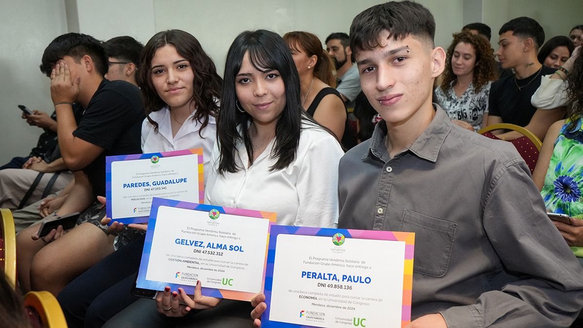 Vendimia Solidaria entregó las becas 2025 para la Universidad de Congreso. Vendimia Solidaria entregó las becas 2025 para la Universidad de Congreso.