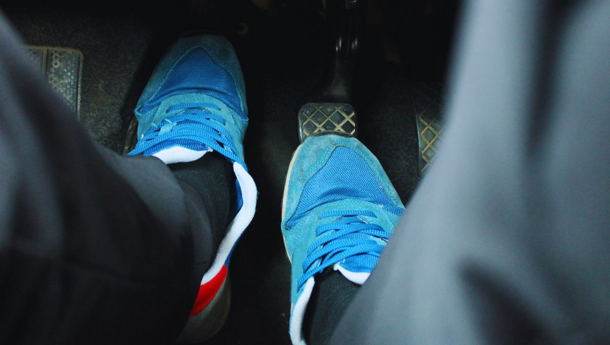 Cómo anticipar los fallos en los frenos del auto y qué maniobras utilizar para evitar un accidente