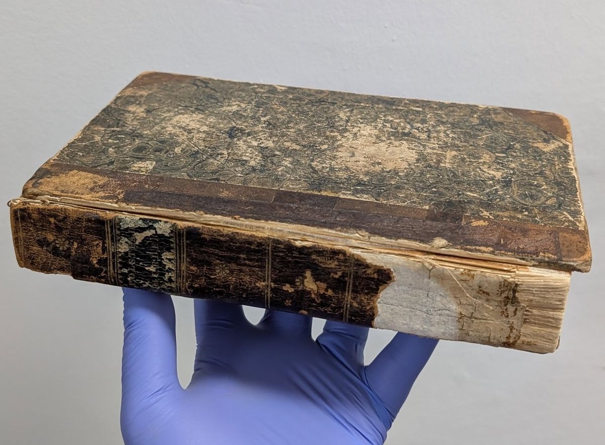 Museo realizó un descubrimiento macabro: el libro de un asesino, encuadernado con piel humana