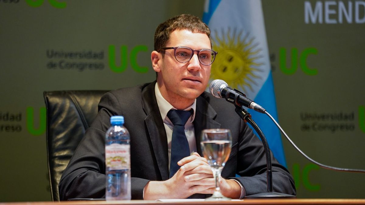 Julián Alfie, director ejecutivo del Instituto de Estudios Comparados en Ciencias Sociales, participó del debate por el sistema de selección de jueces a través del Consejo de la Magistratura. Julián Alfie, director ejecutivo del Instituto de Estudios Comparados en Ciencias Sociales, participó del debate por el sistema de selección de jueces a través del Consejo de la Magistratura. 